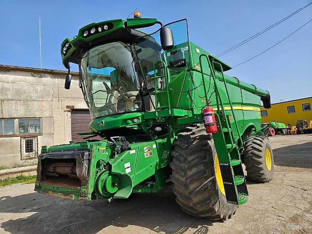 John Deere s770