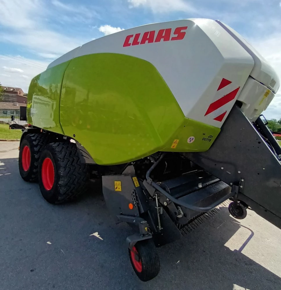 Claas quadrant 5200 fc