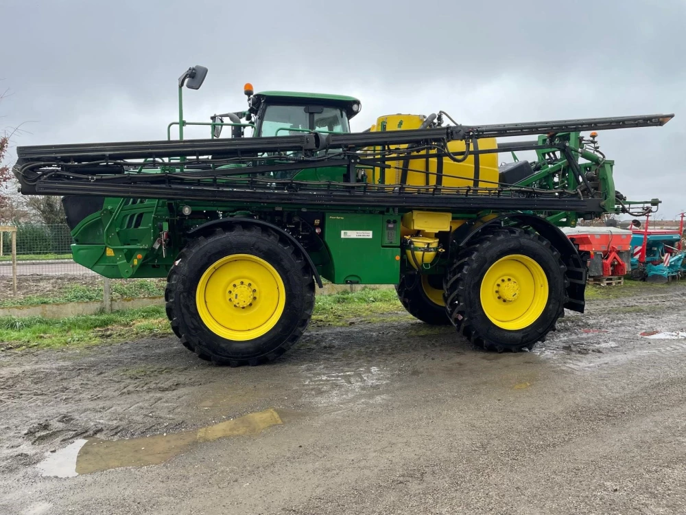 John Deere R4050I