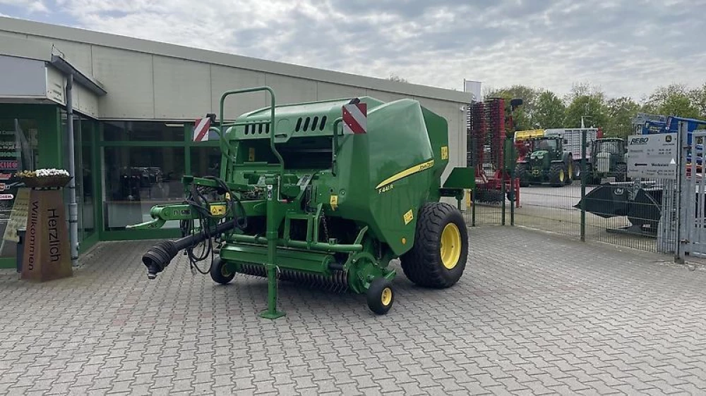 John Deere f441r