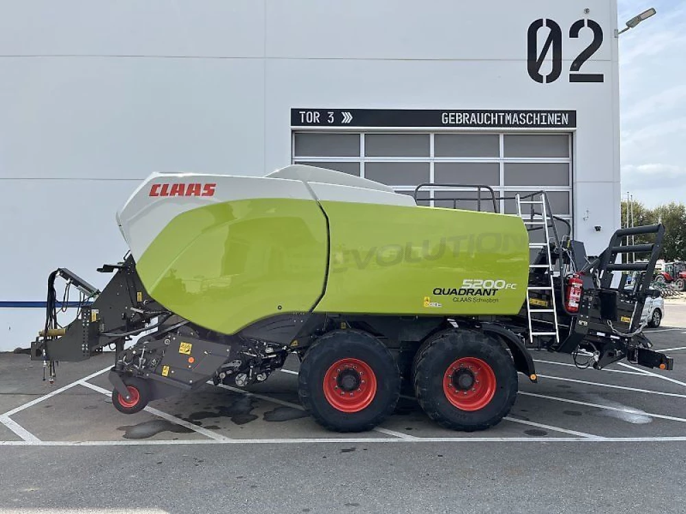 Claas quadrant 5200 fc