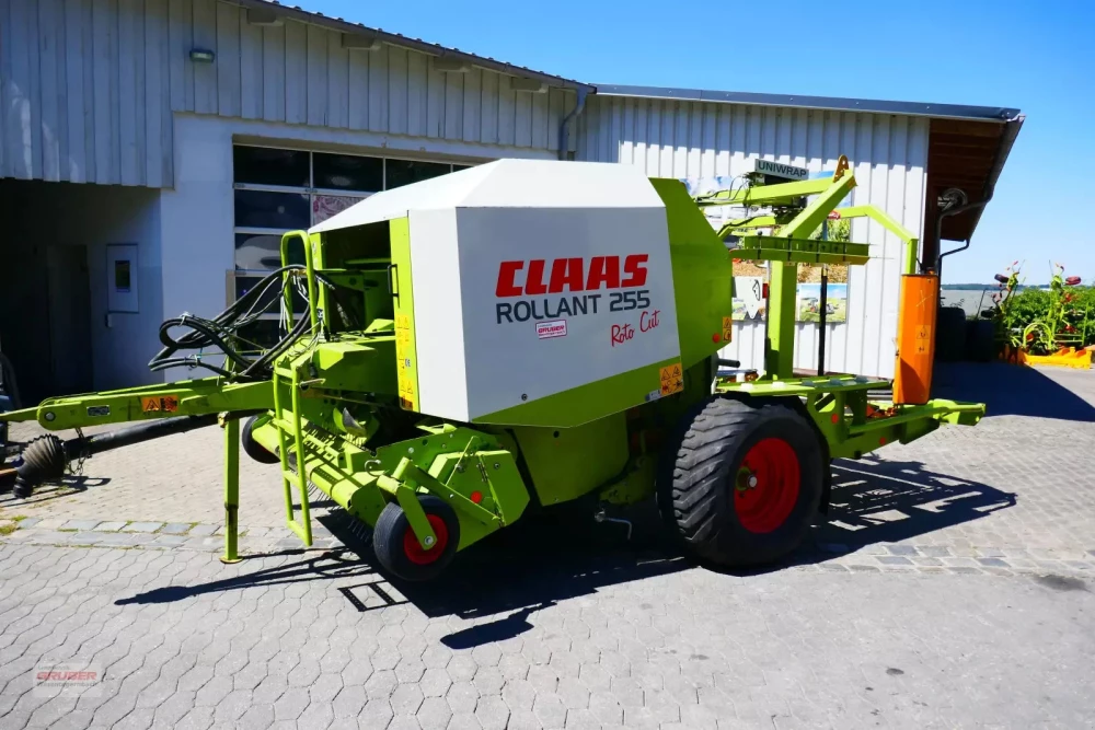 Claas rollant 255 rc uniwrap