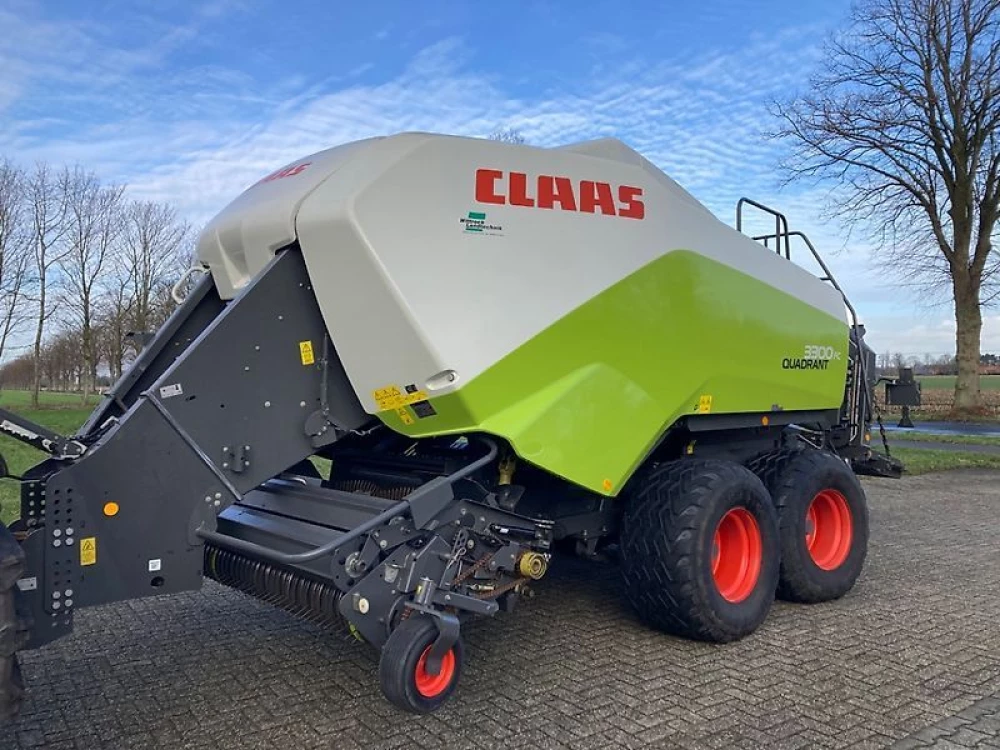 Claas quadrant 3300fc