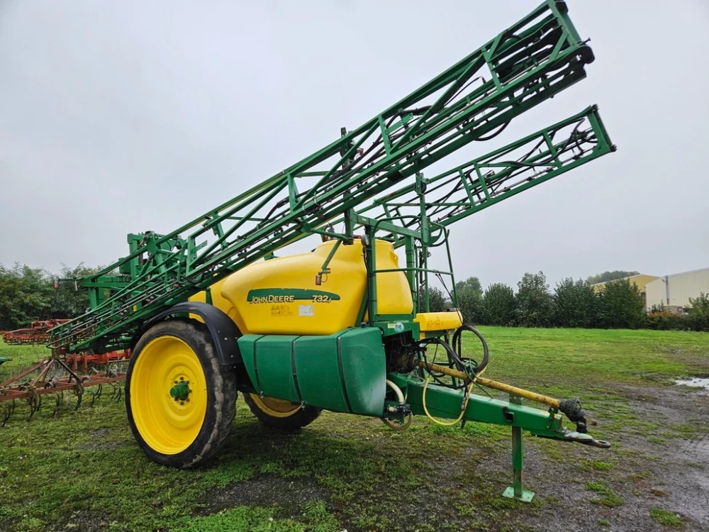 John Deere 732 i