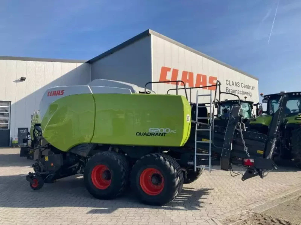 Claas quadrant 5200 fc t+st