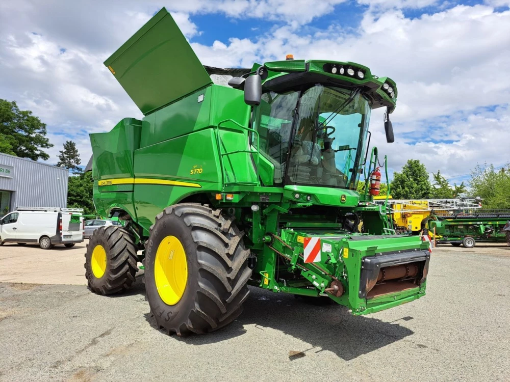 John Deere s770