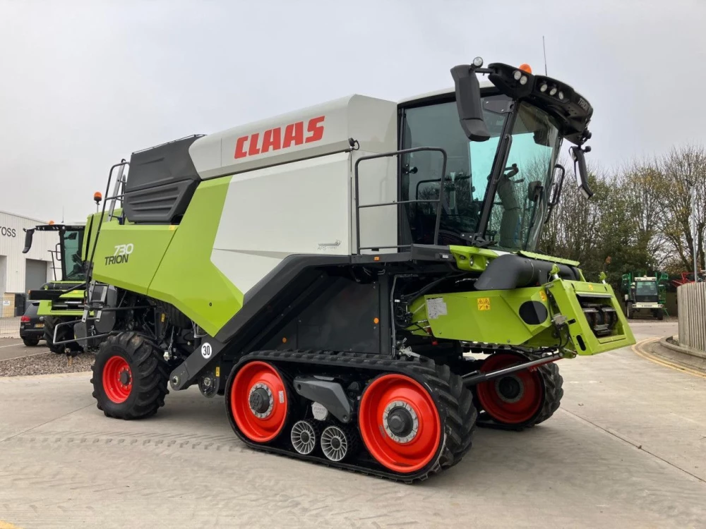 Claas TRION 730 TT