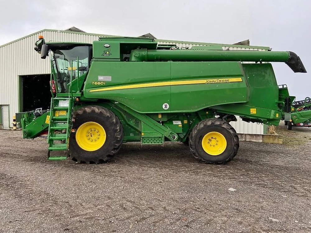 John Deere t660 my22 prod 30