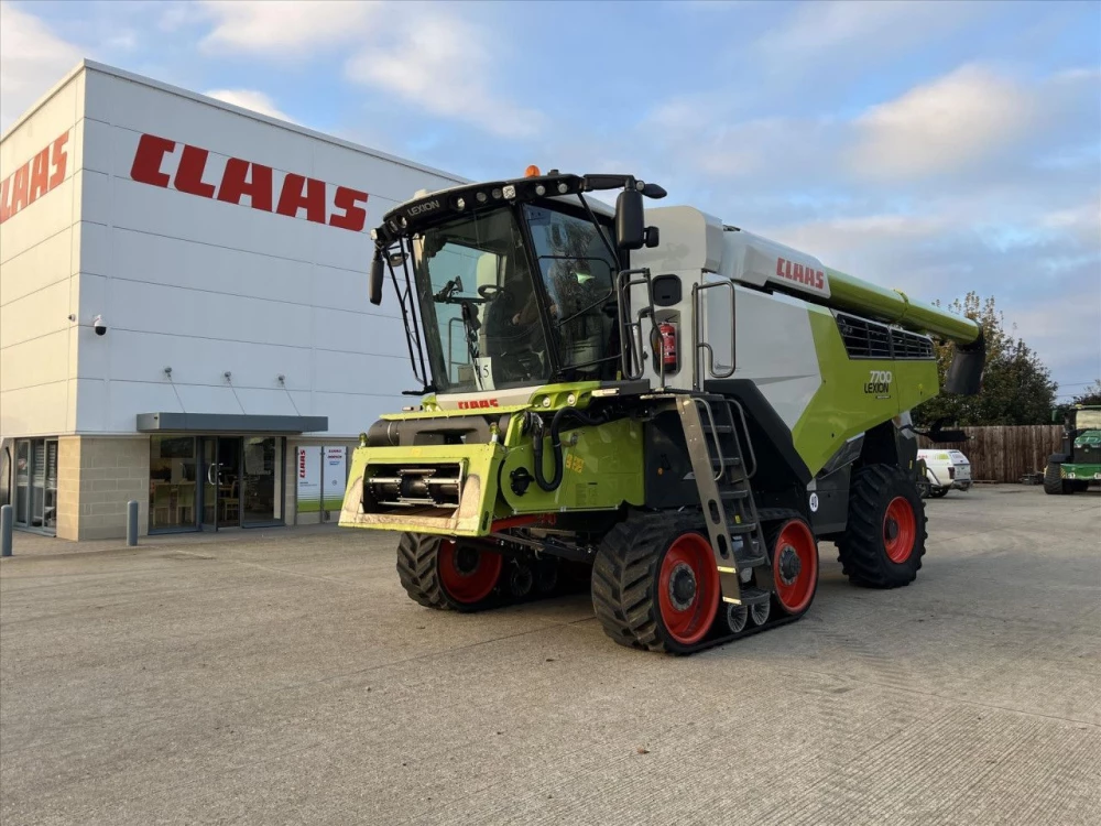 Claas USED 2019 LEXION 7700TT