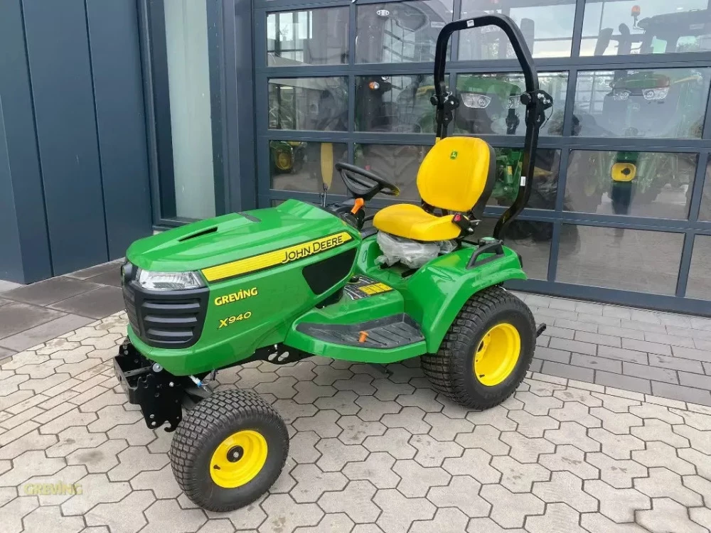 John Deere x940