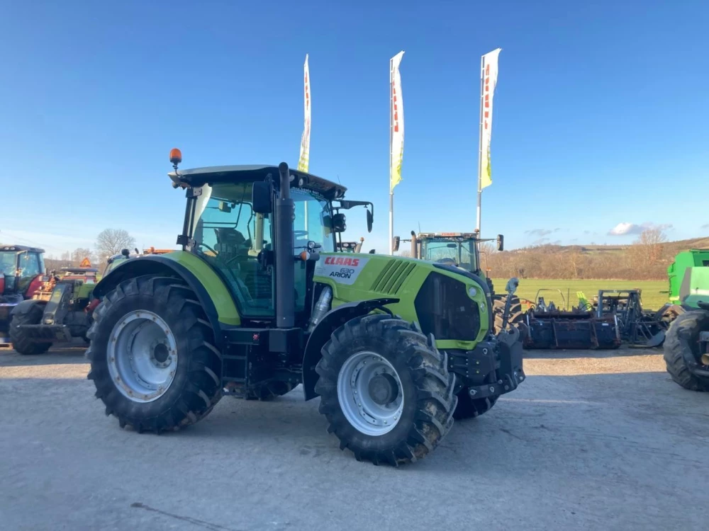 Claas ARION 630 CIS