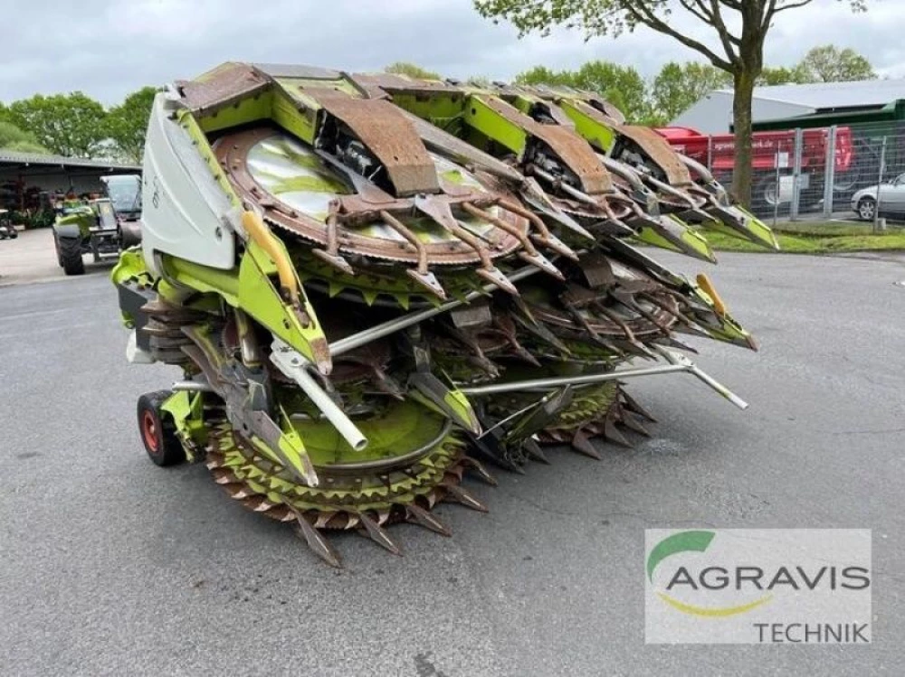 Claas ORBIS 900