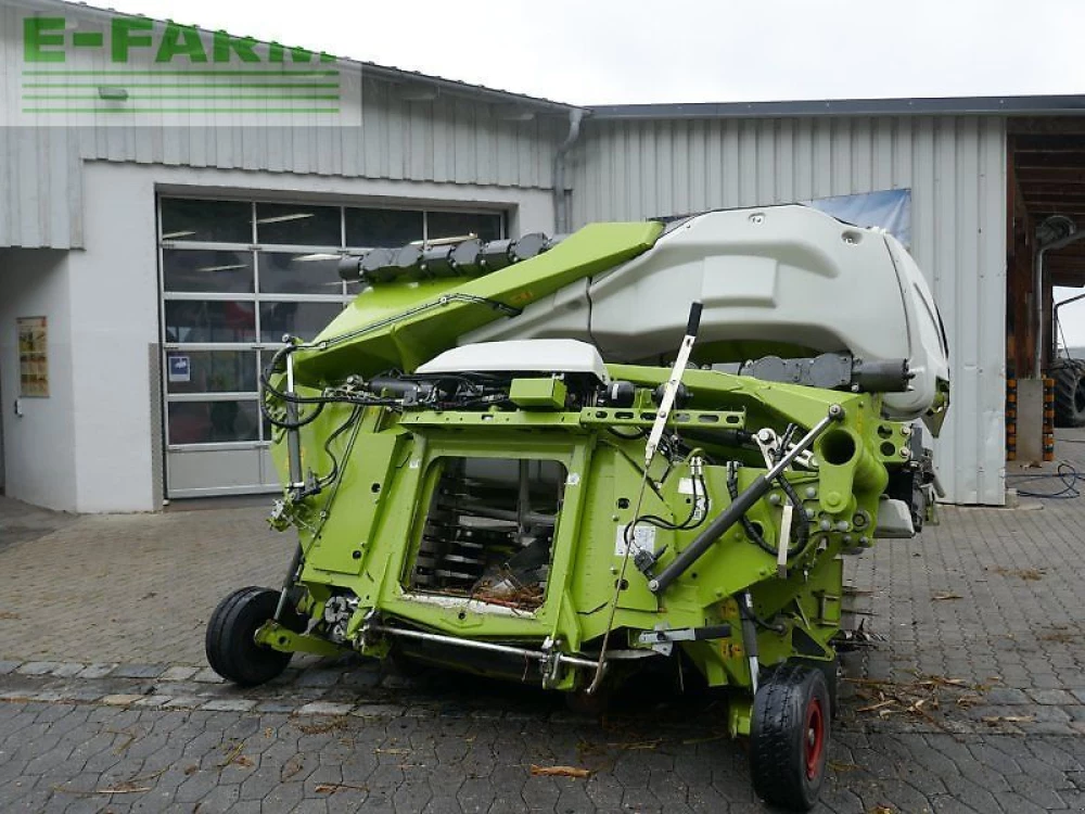 Claas ORBIS 900