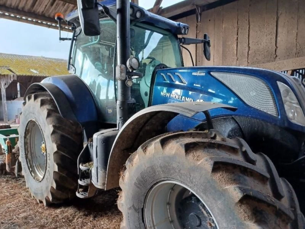 New Holland t7245ac