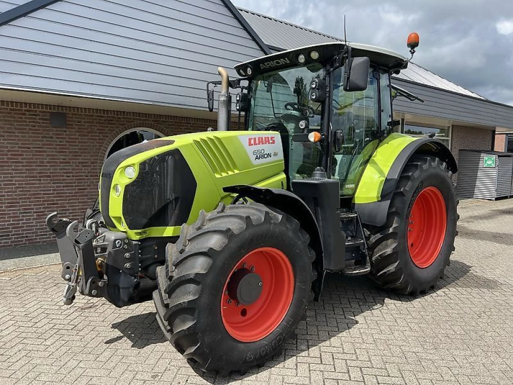 Claas ARION 650