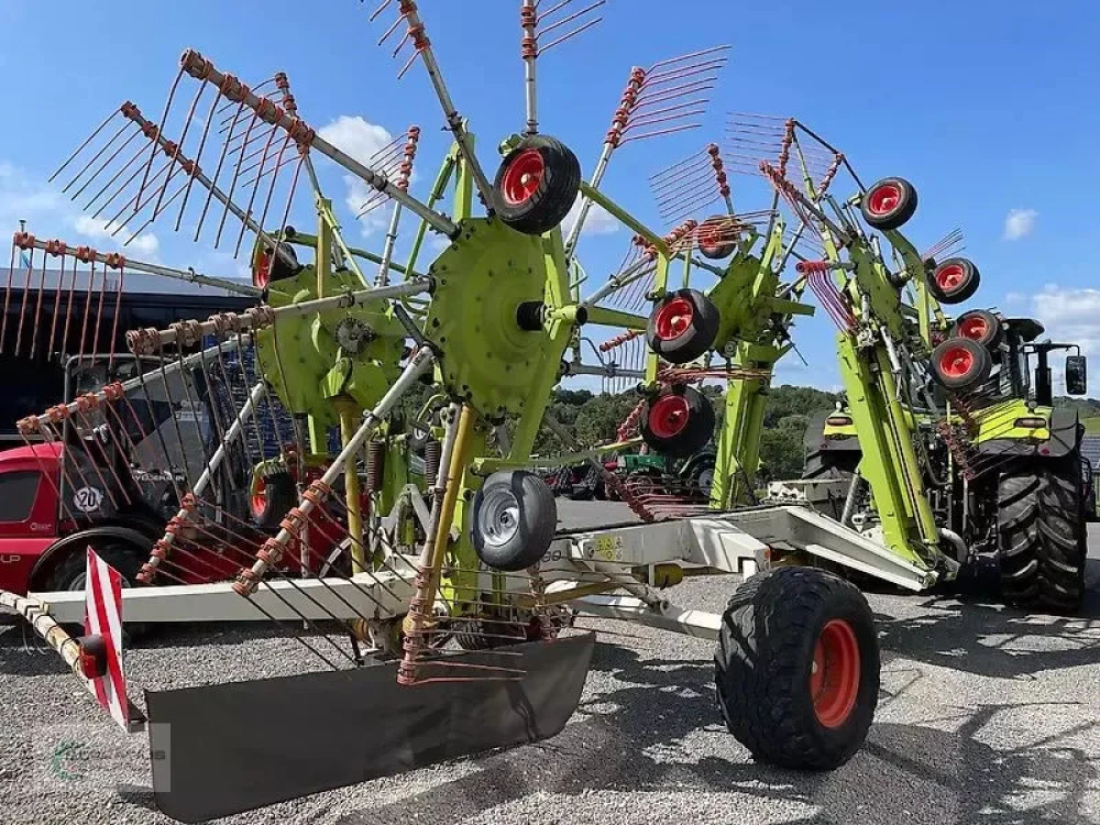 Claas liner 3000 4-kreiselschwader reparaturbedürftig