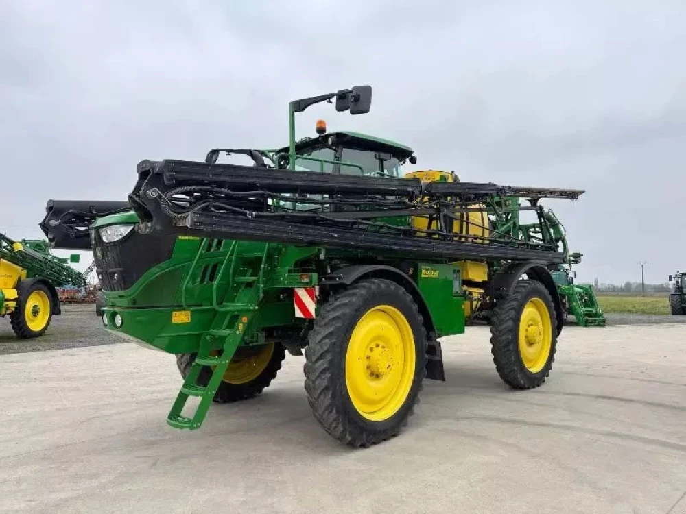 John Deere R4050I