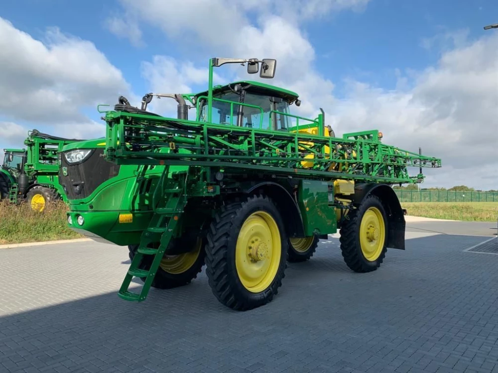 John Deere R4040I