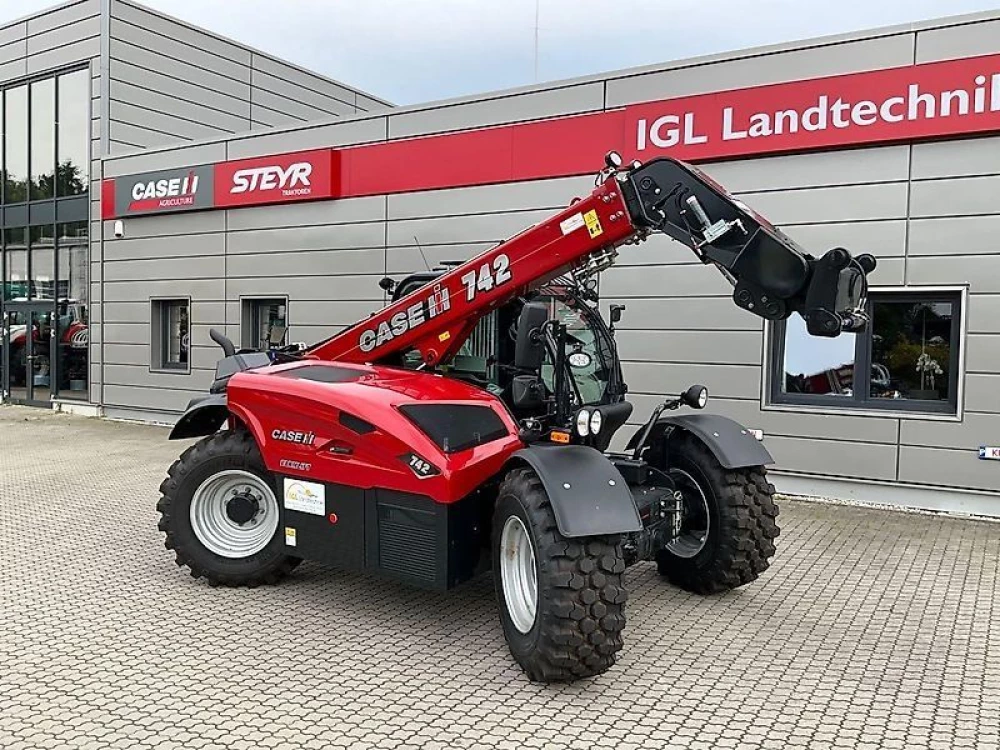 Case IH FARMLIFT 742