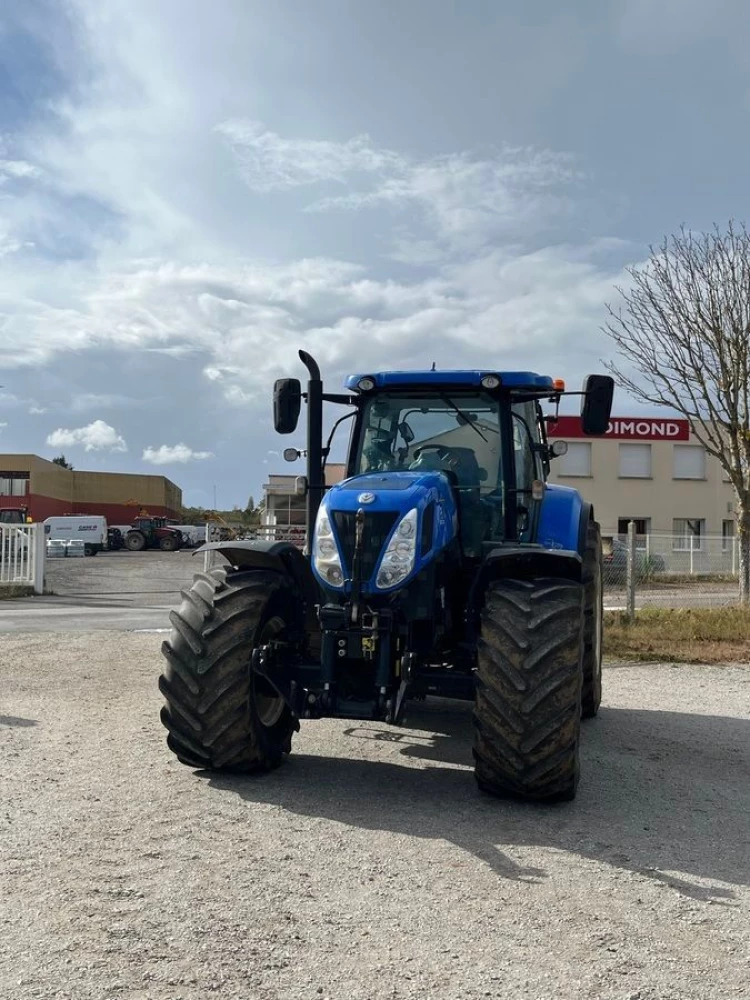 New Holland T7.270