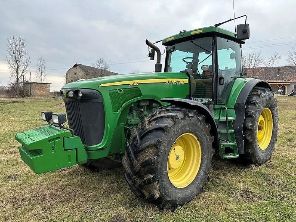 John Deere 8220 ils