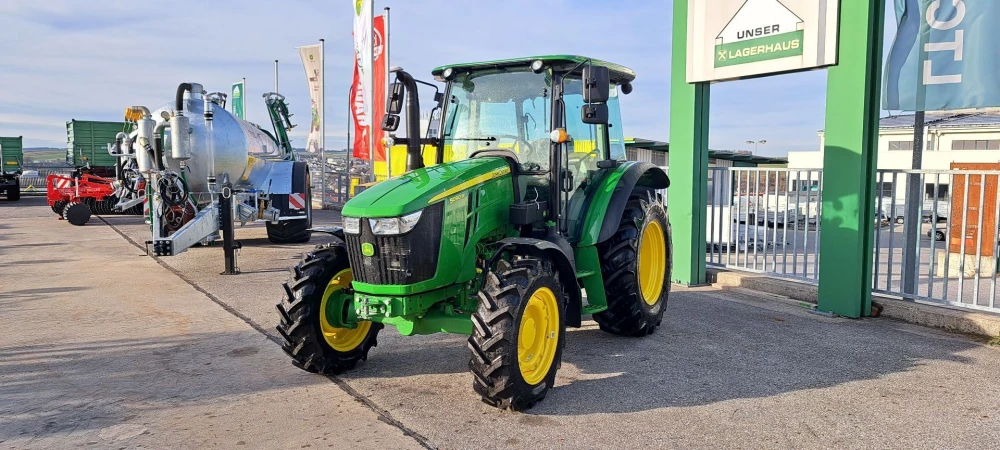 John Deere 5090M