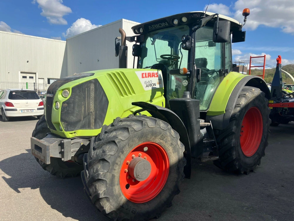 Claas arion 640 t4i