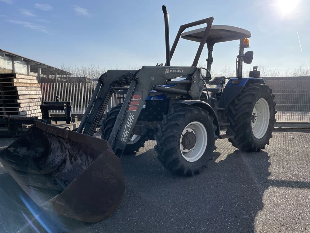 New Holland TL100