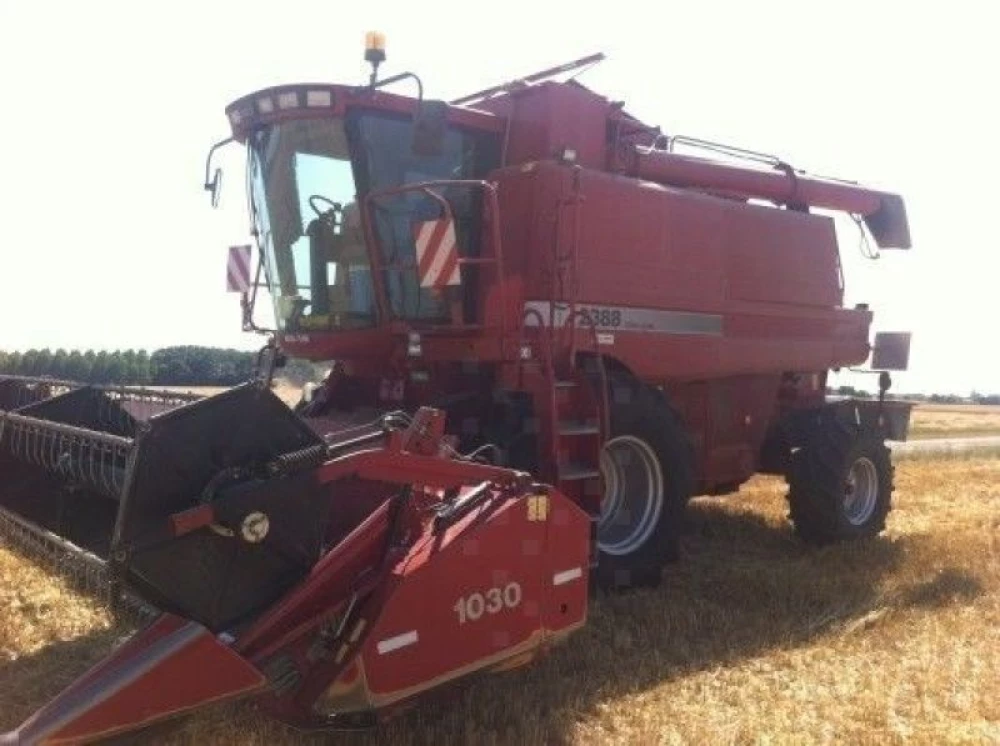 Case IH 2388 x-clusive