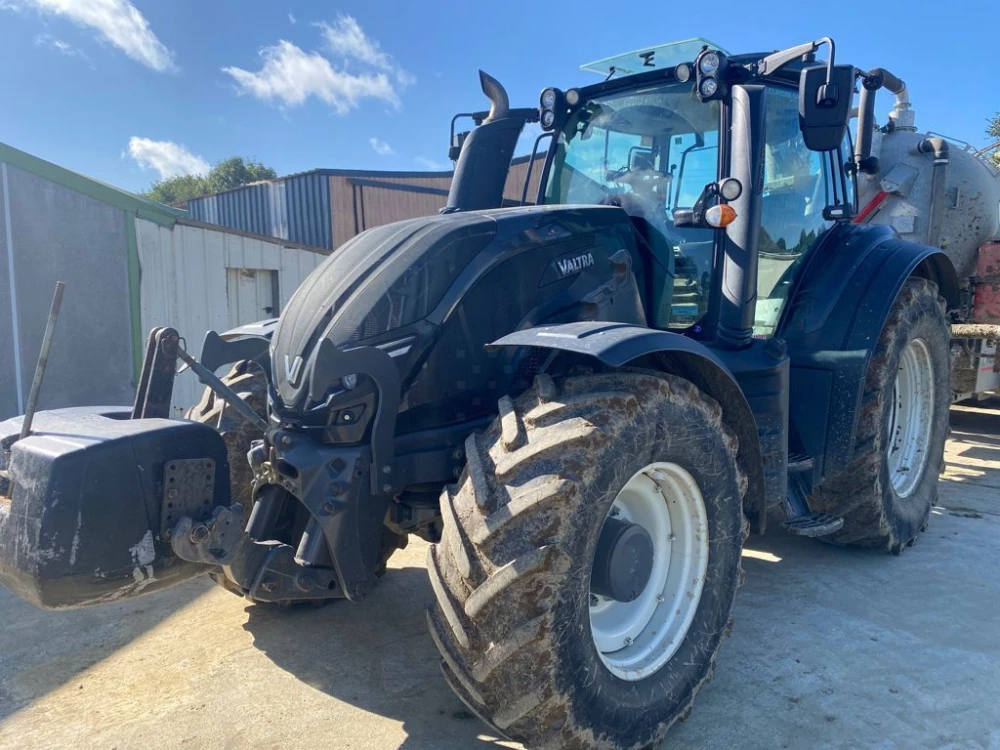 Valtra t144