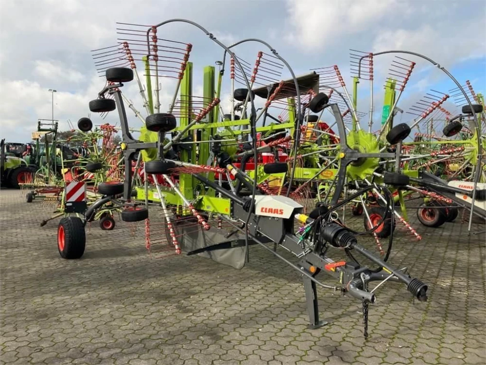 Claas liner 2800 trend