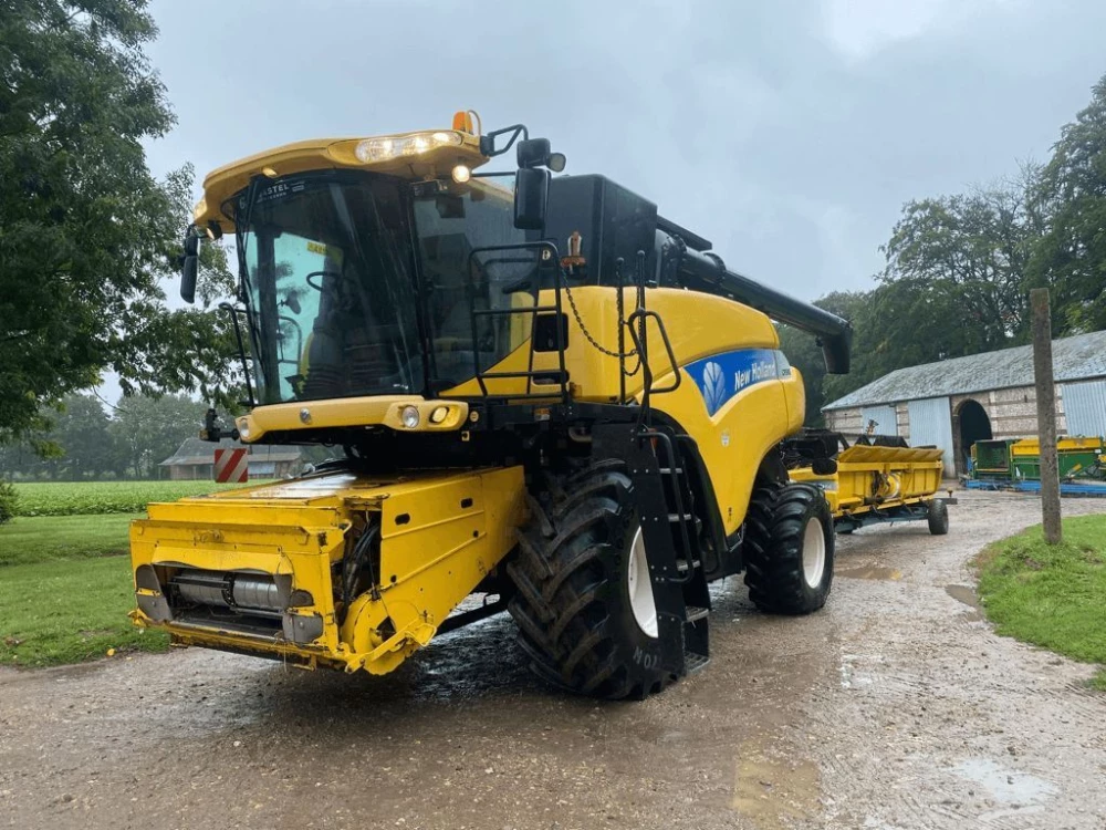 New Holland CR 9.80