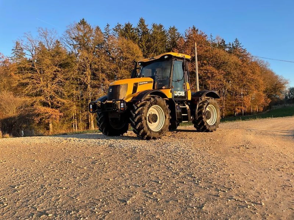 JCB FASTRAC 3200