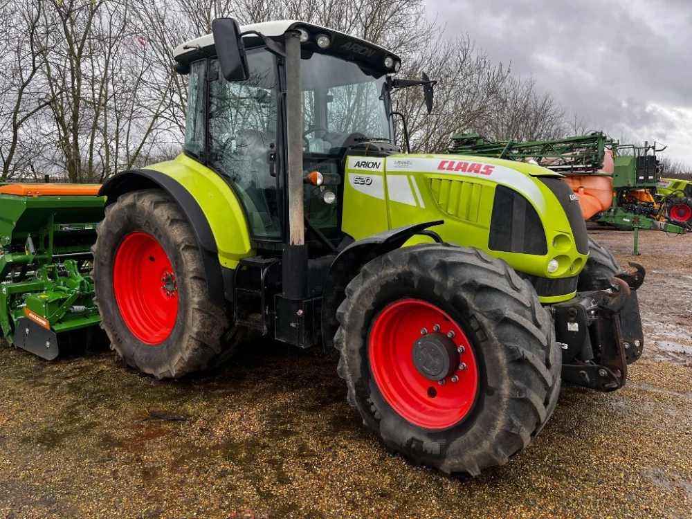 Claas arion 620 n° interne 1871