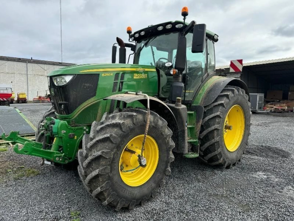 John Deere 6250R