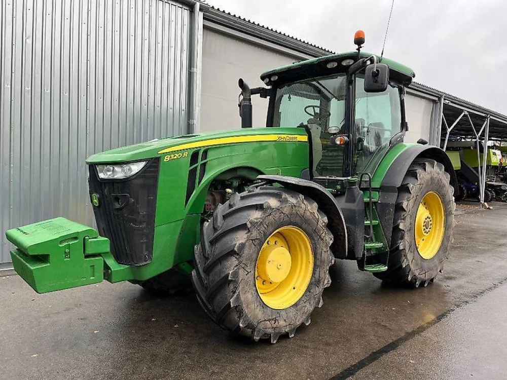 John Deere 8320 r