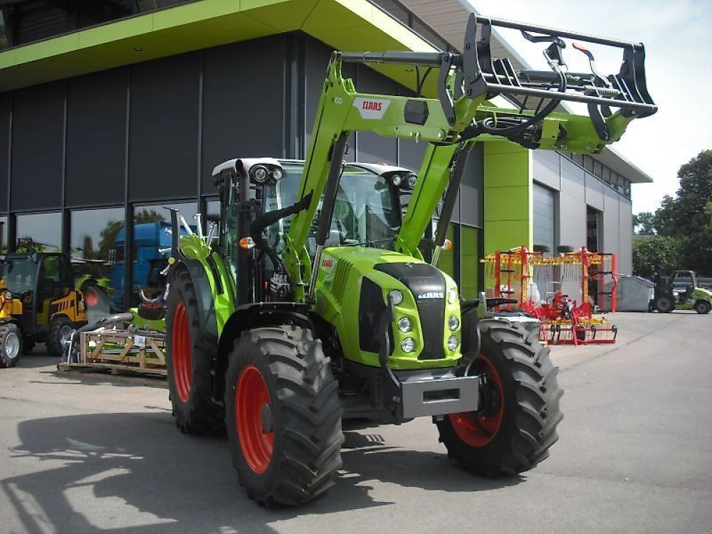 Claas arion 420 panoramic