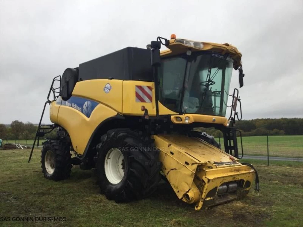 New Holland CR 9070