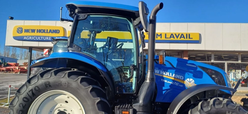 New Holland T6.145 DYNAMIC COMMAND