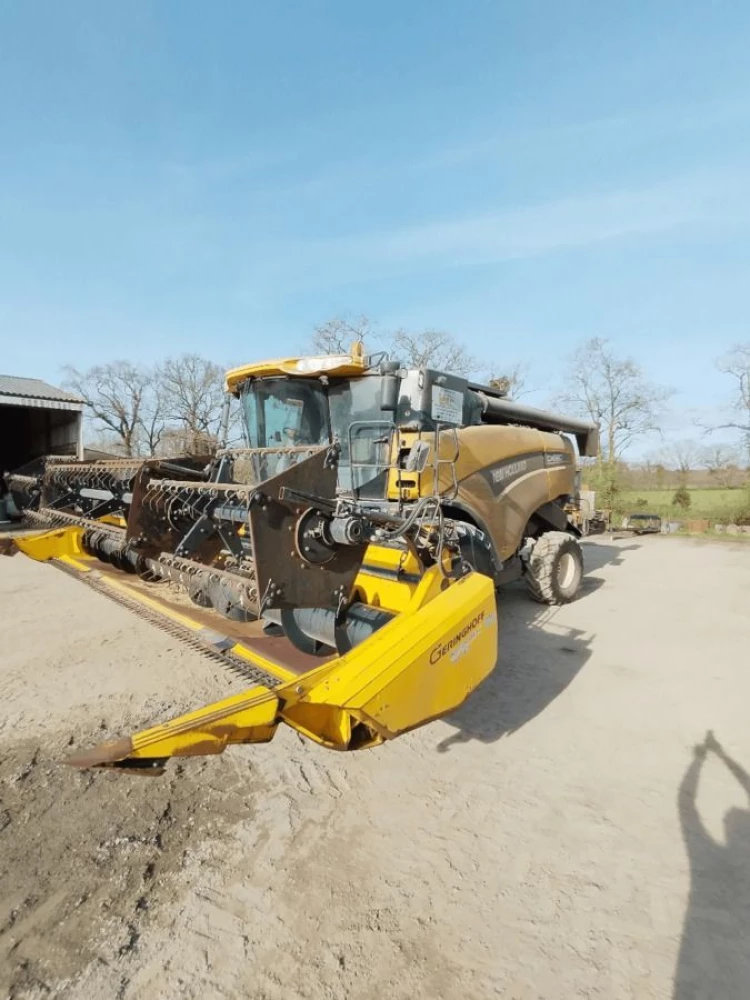 New Holland CX820