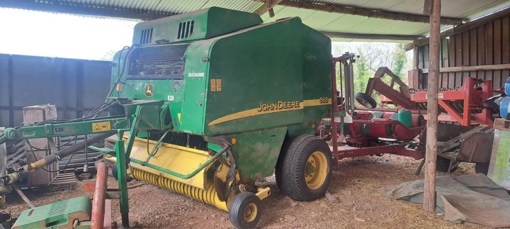 John Deere 568