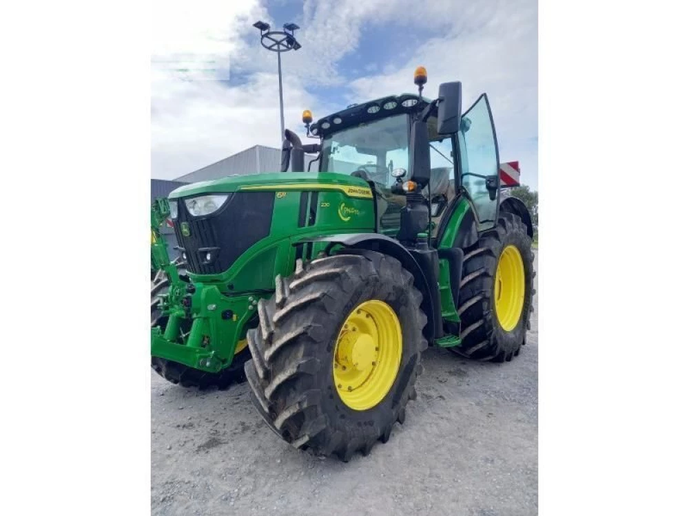 John Deere 6r230