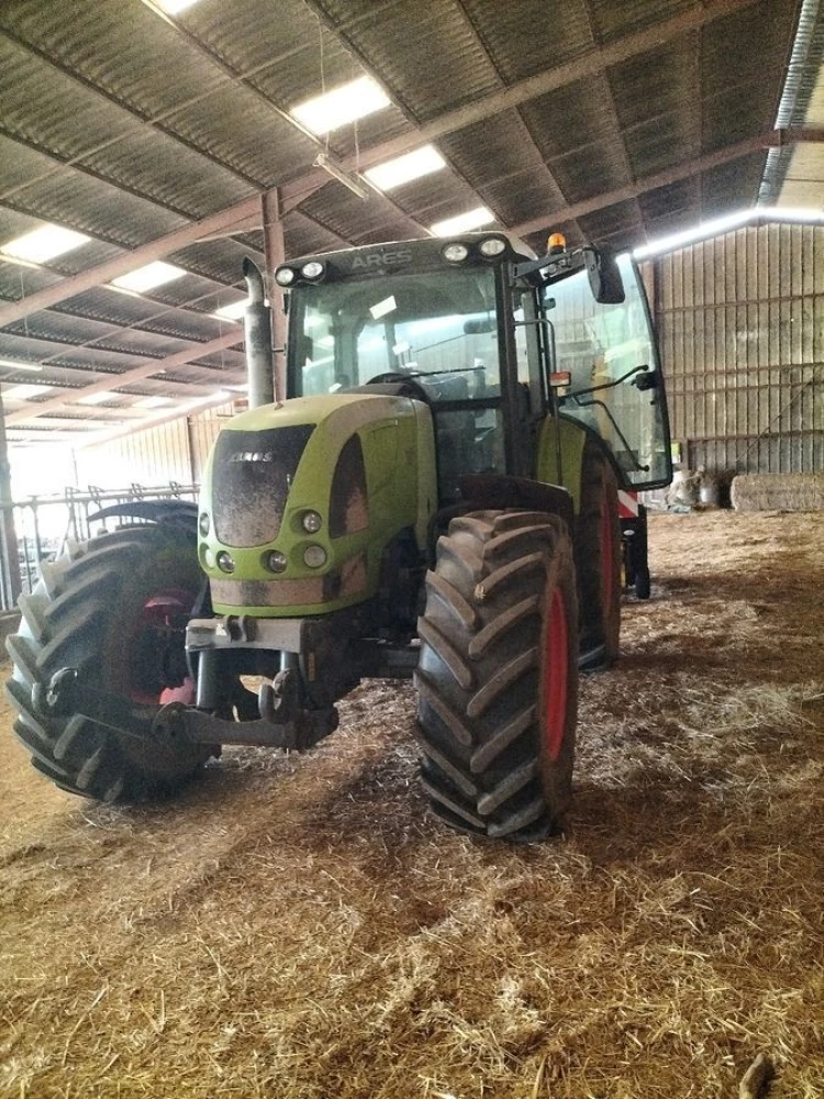 Claas ares 697 atz