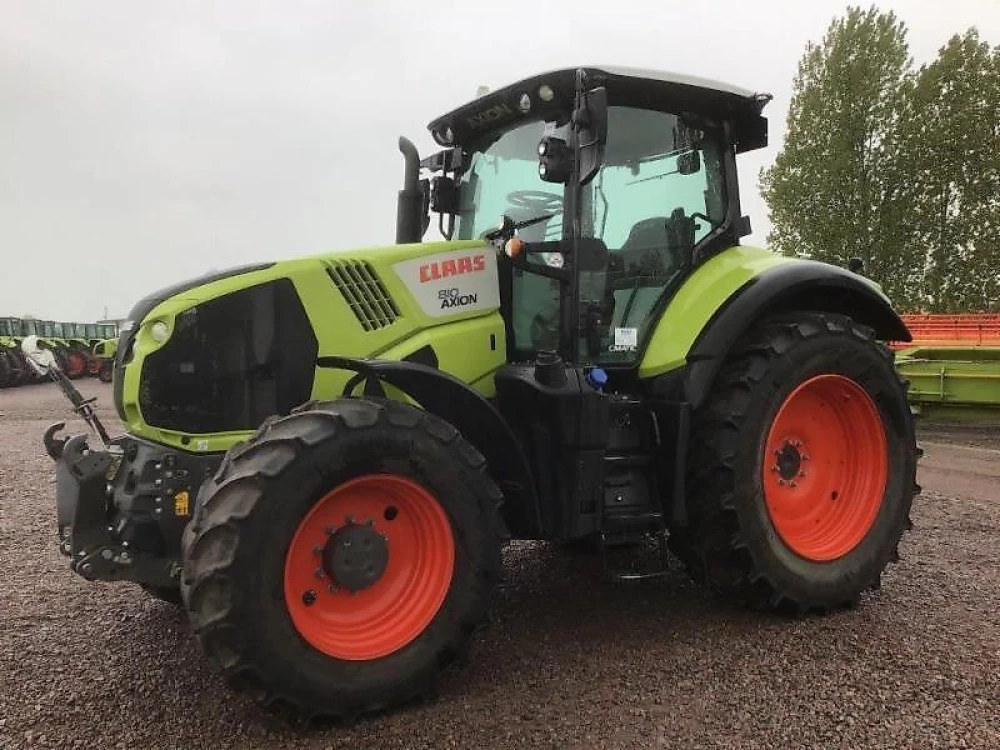 Claas AXION 810