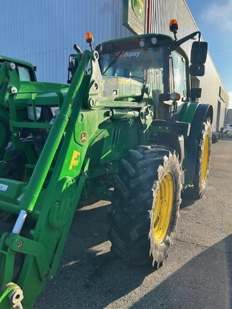 John Deere 6110M