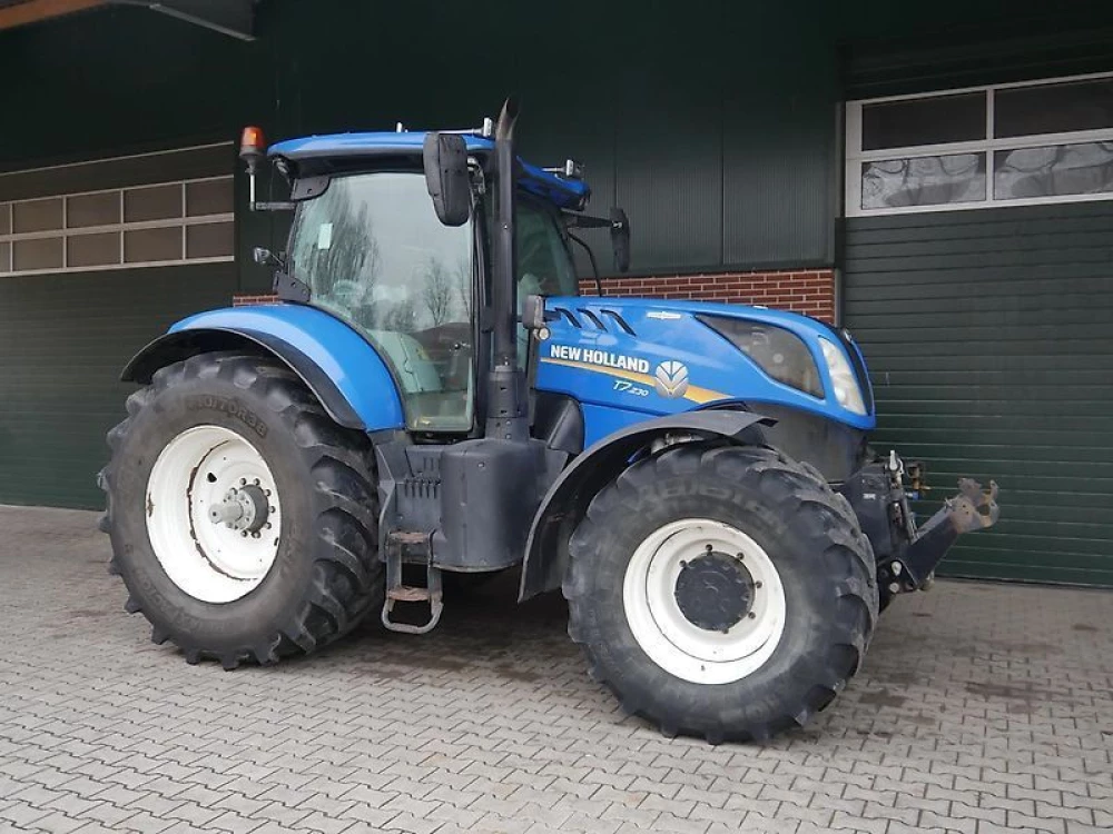 New Holland T7.230 AUTOCOMMAND