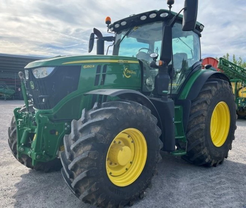 John Deere 6250R