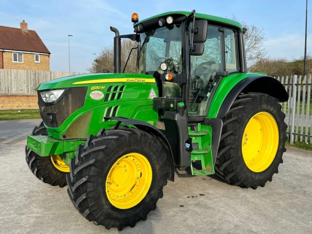 John Deere 6130M