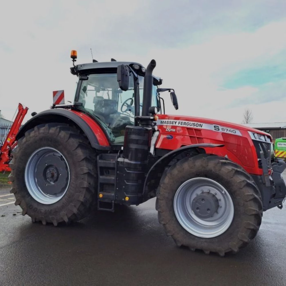 Massey Ferguson 8740s dyna-vt