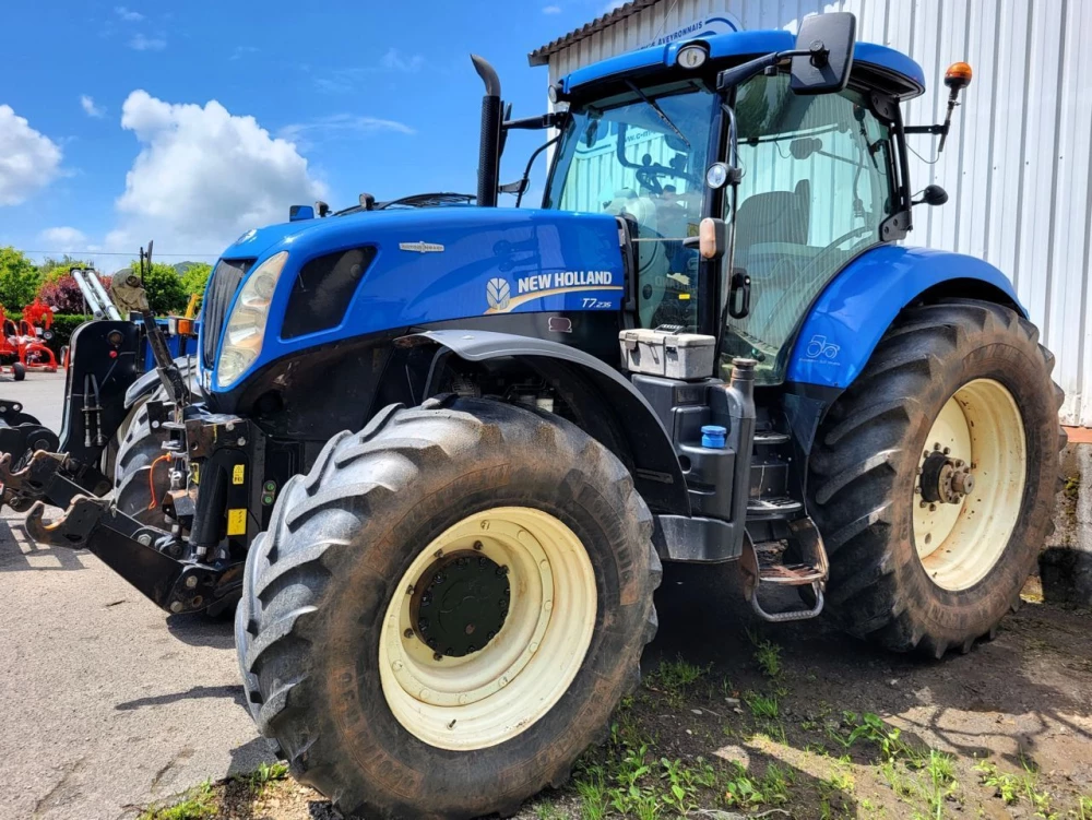 New Holland T7.235 AUTOCOMMAND